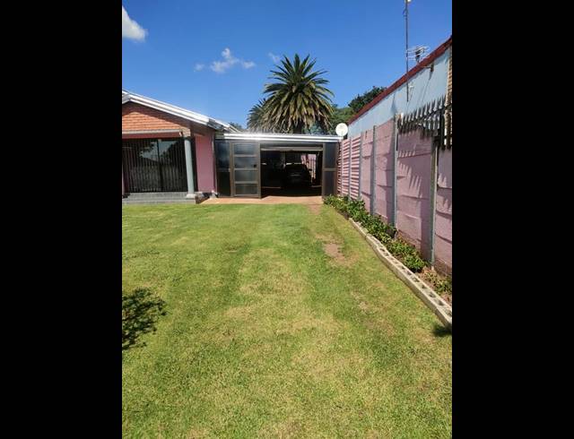 2 BEDROOM HOUSE FOR SALE IN ENNERDALE EXT 1